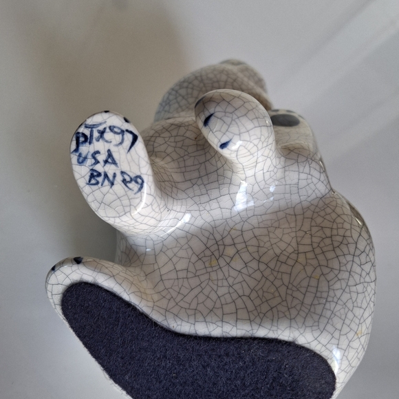 Dedham Potting Shed Rabbit Figurine - Picture 4 of 4